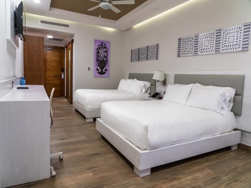 Guest room with two double beds