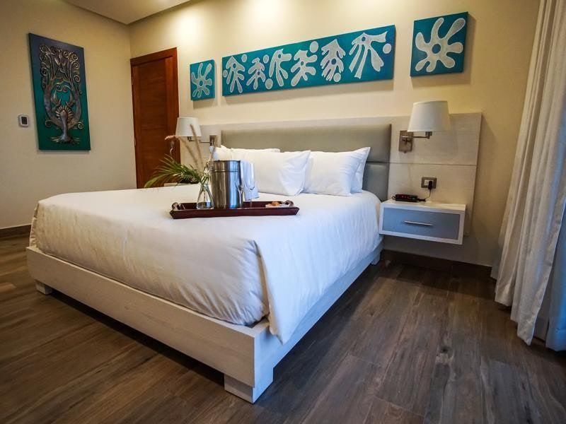 King bed with welcome tray